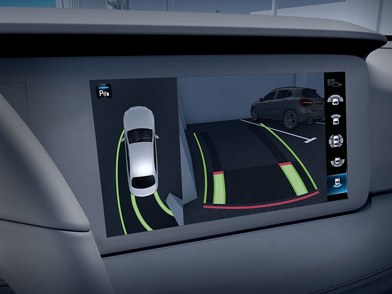 Diagram showing the functionality of the Parking package with 360° camera for the EQB from Mercedes-EQ.