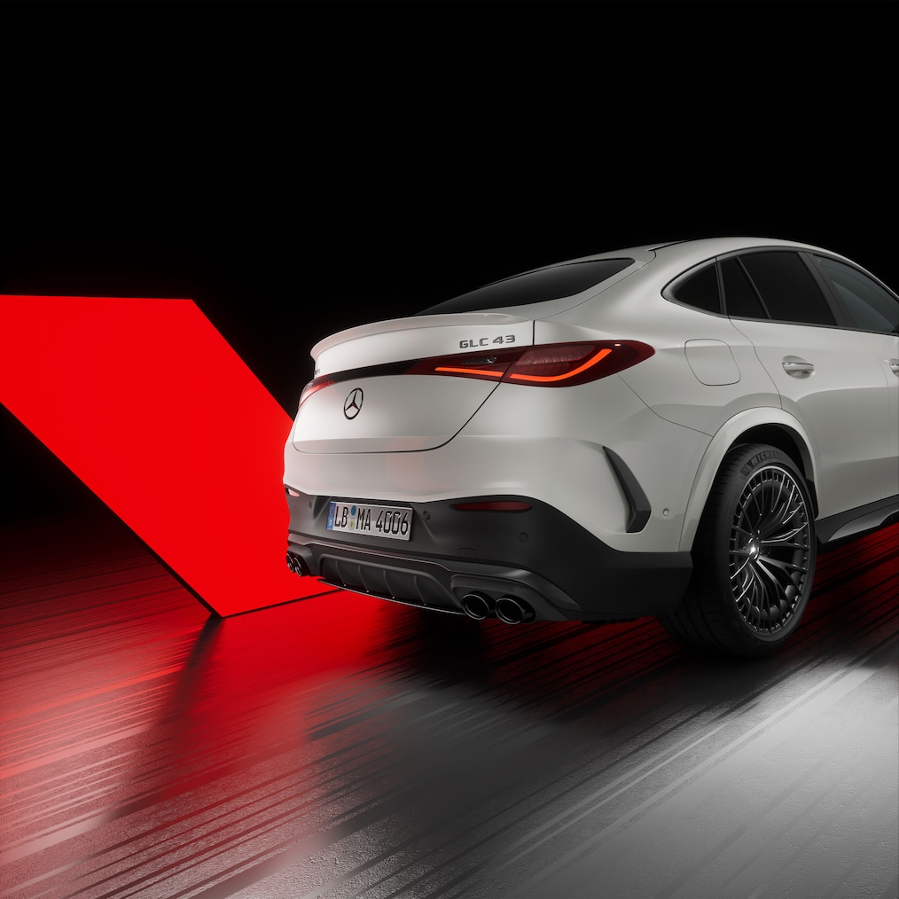 Mercedes-AMG GLC Coupé in a view from the right side at the rear.