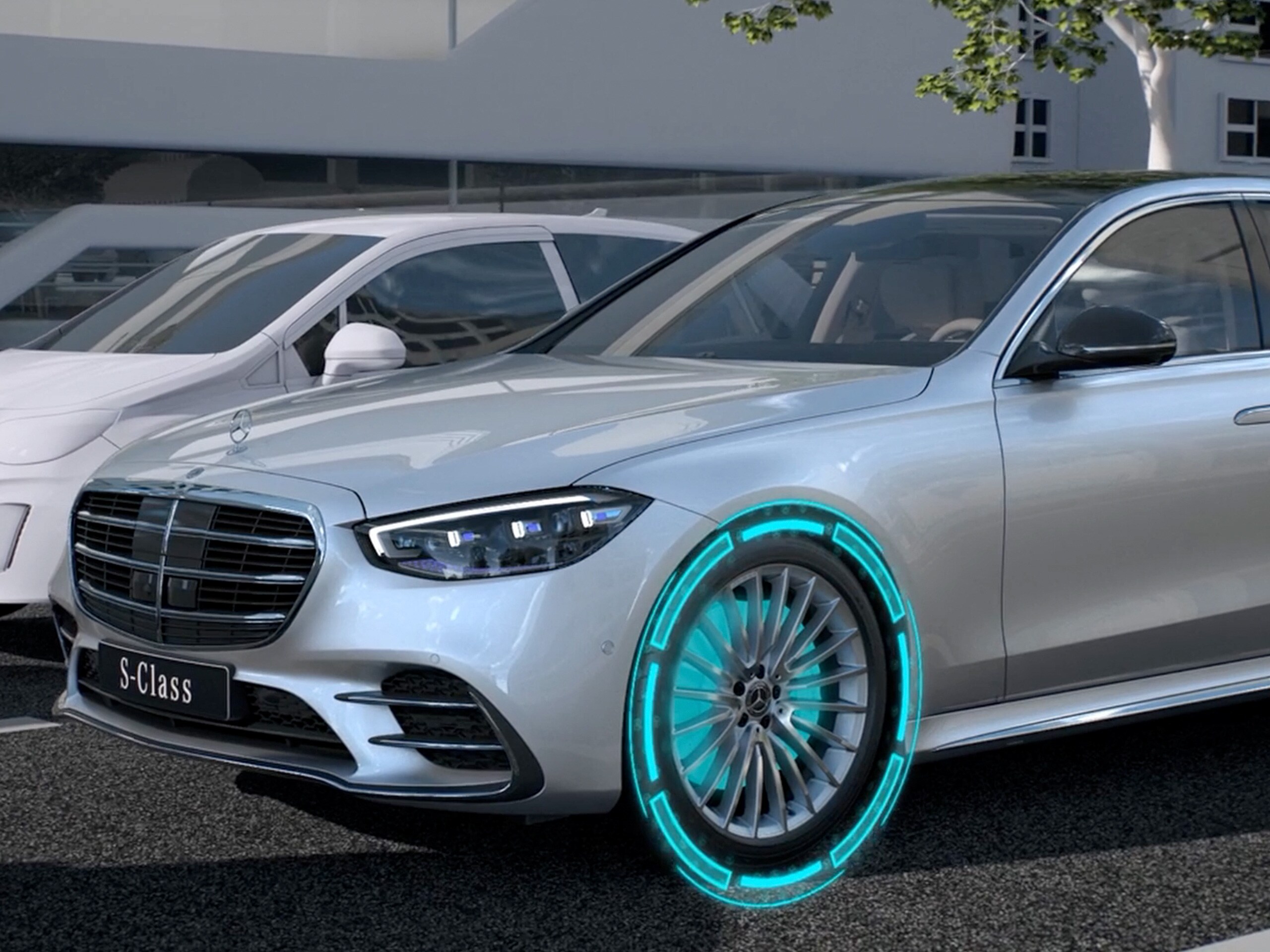 The video illustrates how PRE-SAFE® PLUS works in the Mercedes-Maybach S-Class.